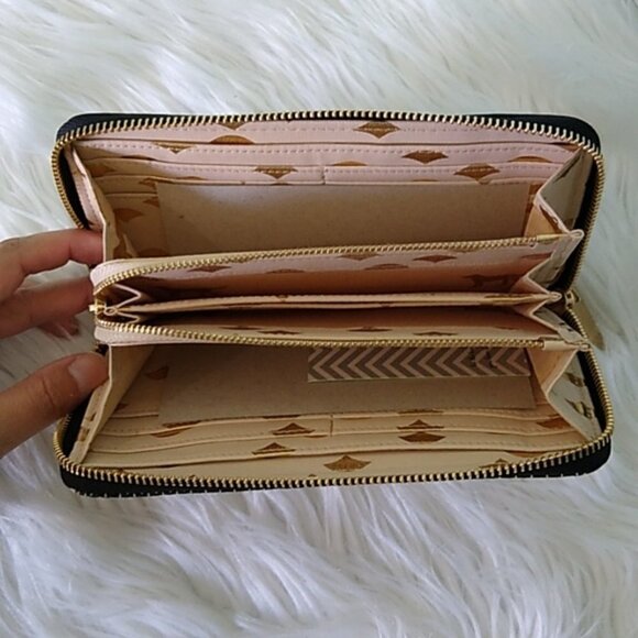 Deux Lux Ravello Crystal Embellished Woven Stripe Zip Around Wallet - Picture 4 of 15